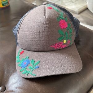 Prana Floral Embroidered trucker Cap - Gray and Multicolor SnapBack
